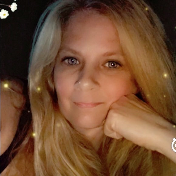 Hi I’m Tanya! 💐 - Picture 1 of 1